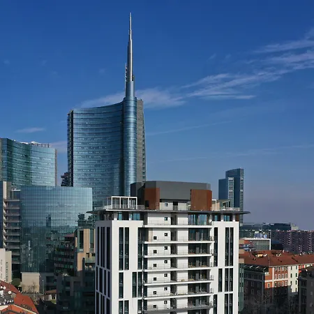 Verticale | Esperienze 4* Milano
