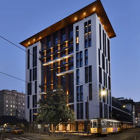 Verticale | Esperienze Hotel 4*