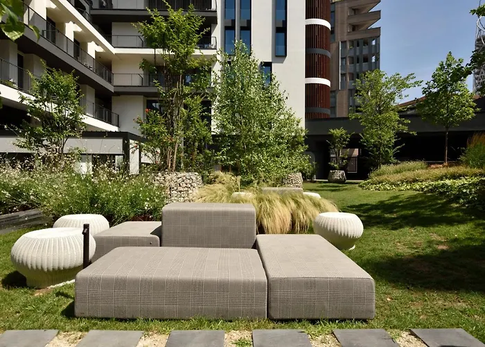 Verticale | Esperienze Szálloda Milánó