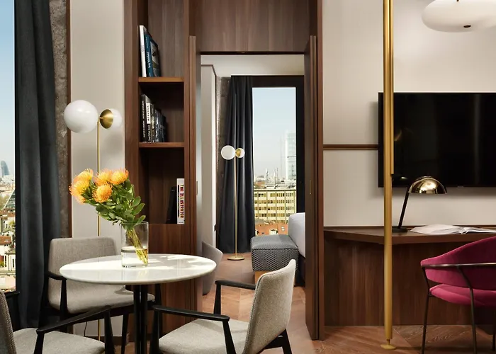 Verticale | Esperienze Szálloda Milánó