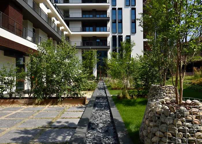 Verticale | Esperienze Szálloda Milánó