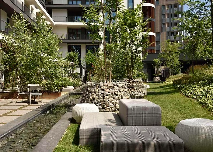 Verticale | Esperienze Milánó