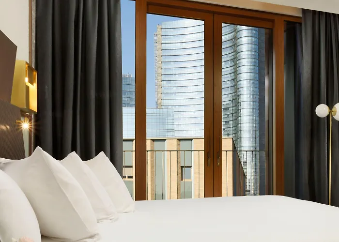 Verticale | Esperienze 4* Milánó